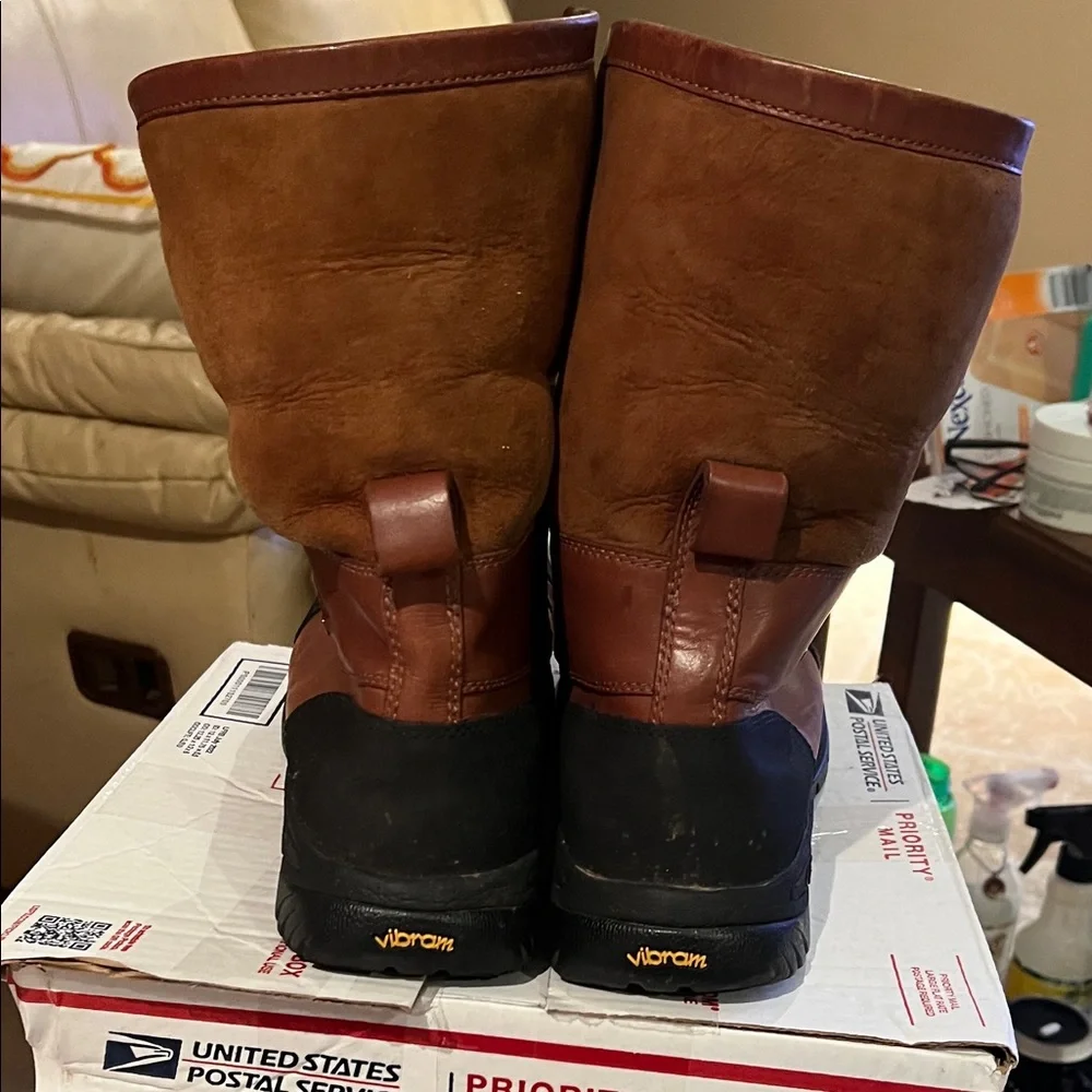 UGG Men’s Butte Shearling Winter Boots in Chestnut Sz 14